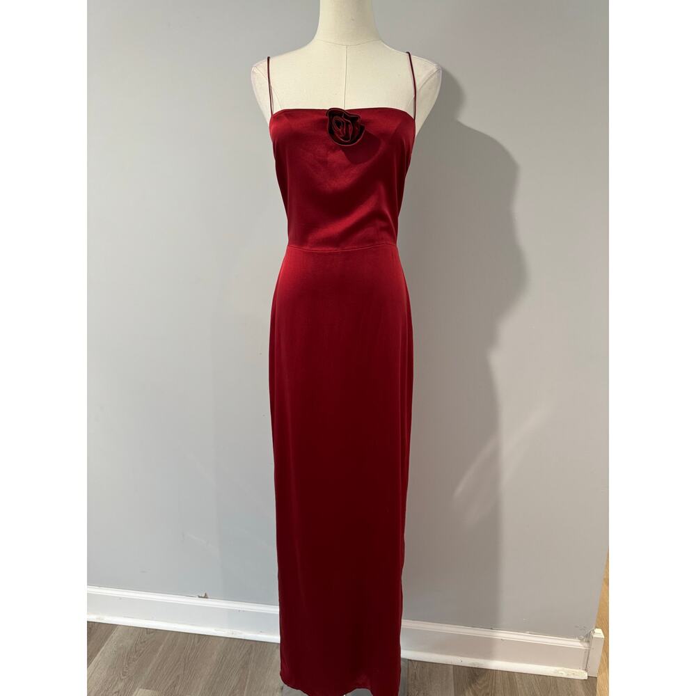 REFORMATION Frankie Silk Maxi Dress in a Vibrant Red with Rosette Size 6 - Picture 2 of 9